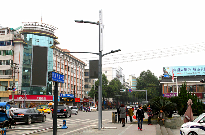 2智慧路灯实景720