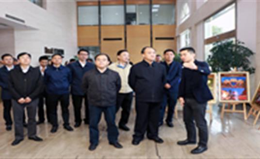 【公司要闻】成都市政协主席李仲彬一行莅临华体照明考察调研