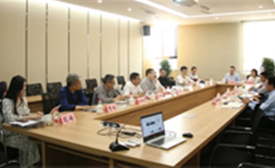 成都新能源汽车产业联盟一行莅临华体考察交流