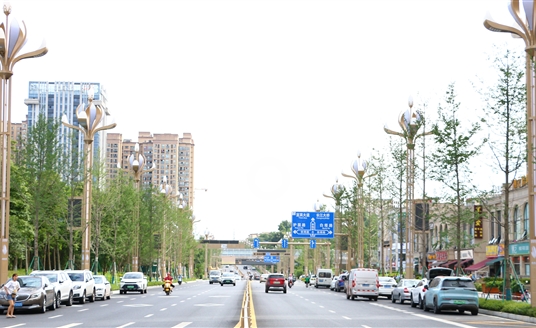 物联网城市家具上新，“扮靓”宜宾黄桷坪大道