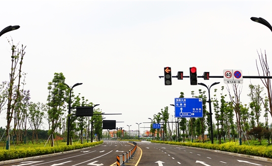 华体科技为天府怡心湖植入“智慧因子”